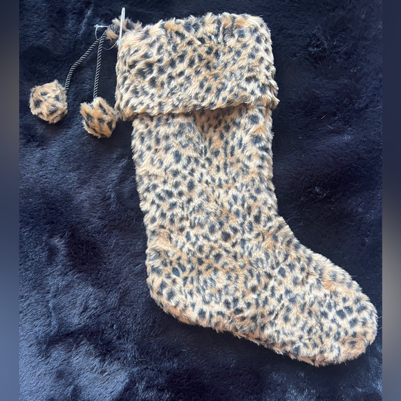NWOT NEW Leopard Faux Fur Christmas Stocking 17" - Picture 3 of 9